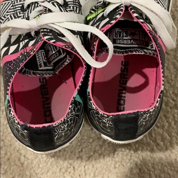 Converse - Picture 3 of 4